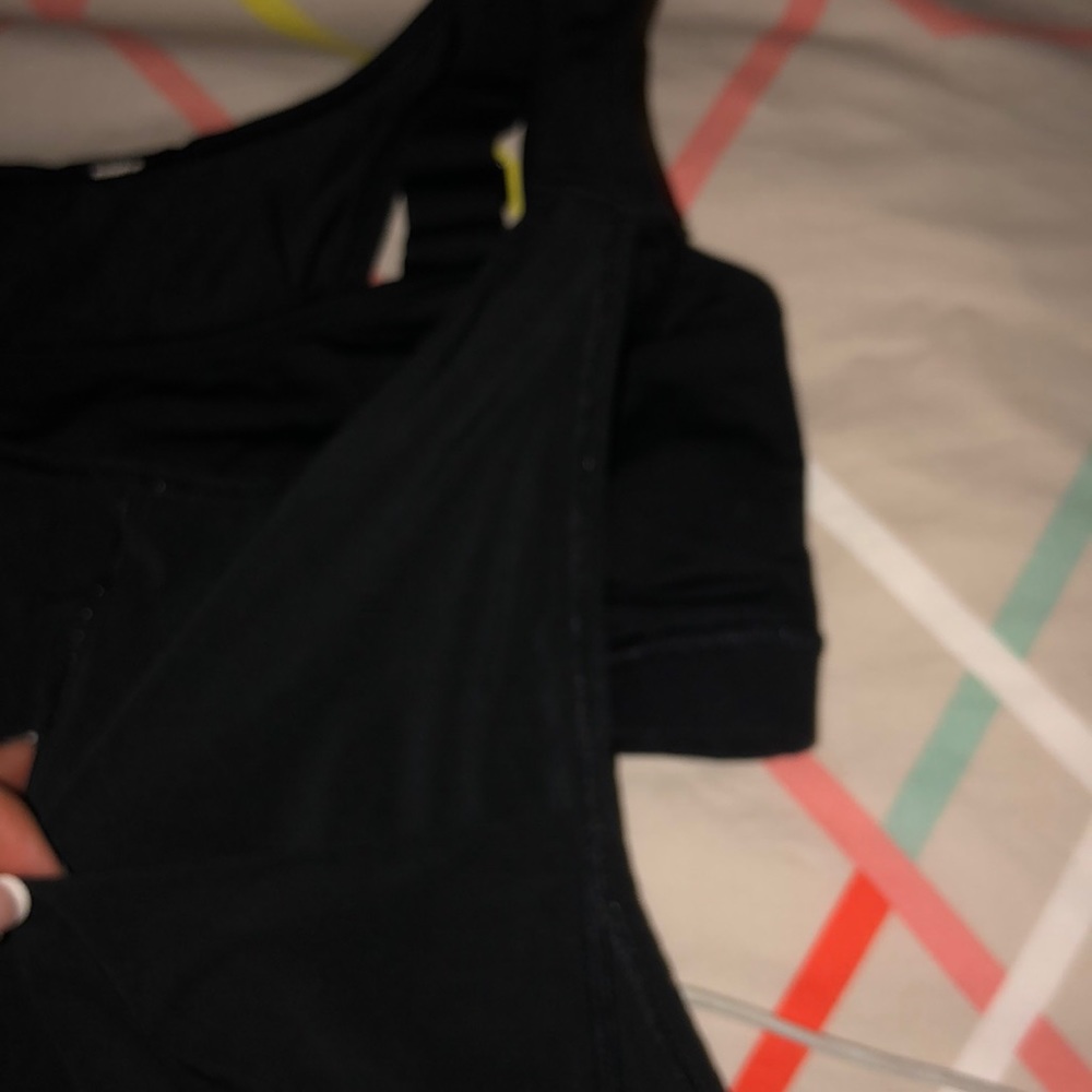 Lululemon top 4 - Picture 3 of 5